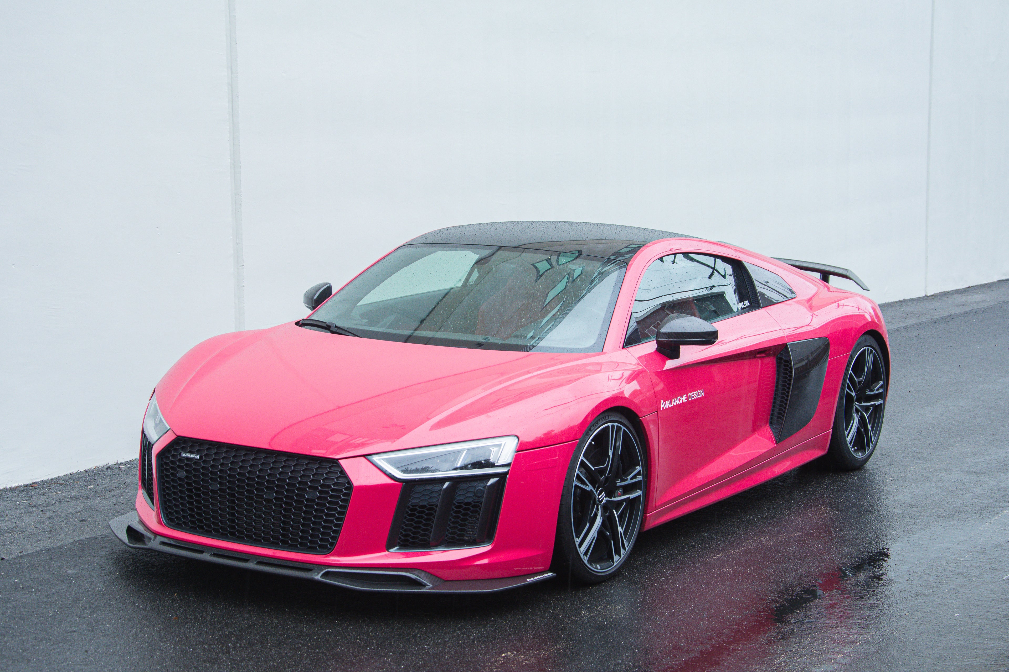 Audi R8 front lip splitter in dry carbon for 2016 2017 2018 Gen 2 installed rainy front 3/4 view
